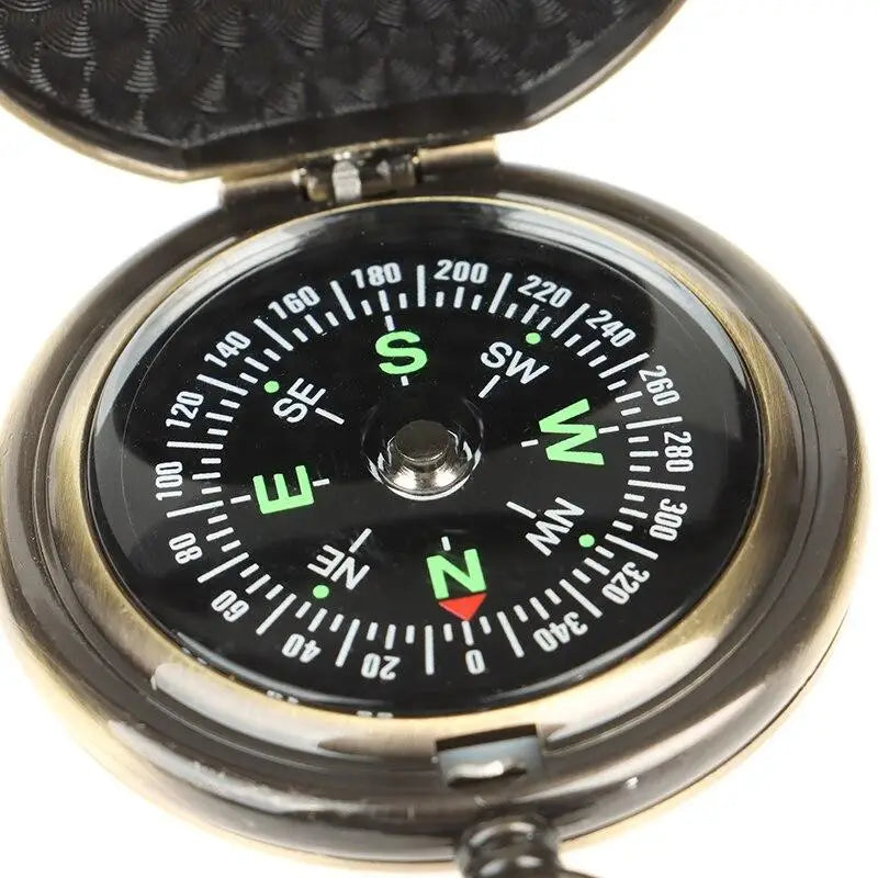 Ancienne boussole militaire