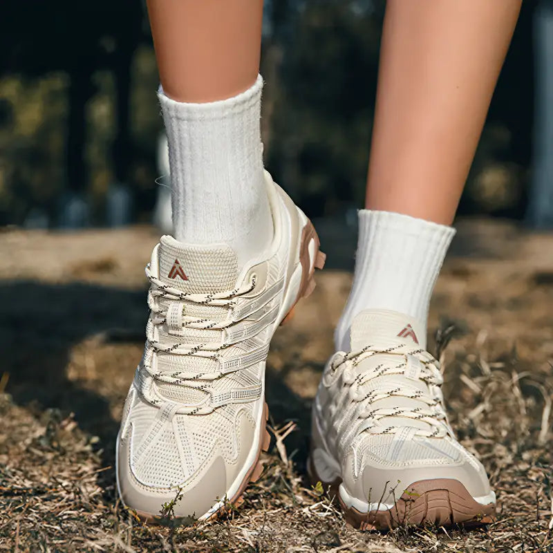 Basket randonnée femme respirante