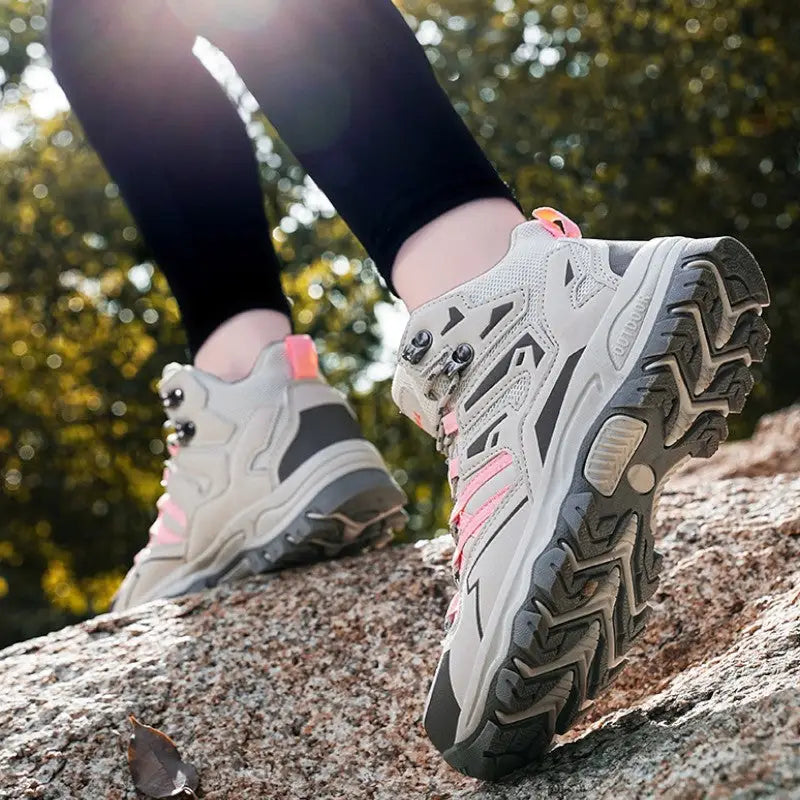 Basket randonnée tropique femme