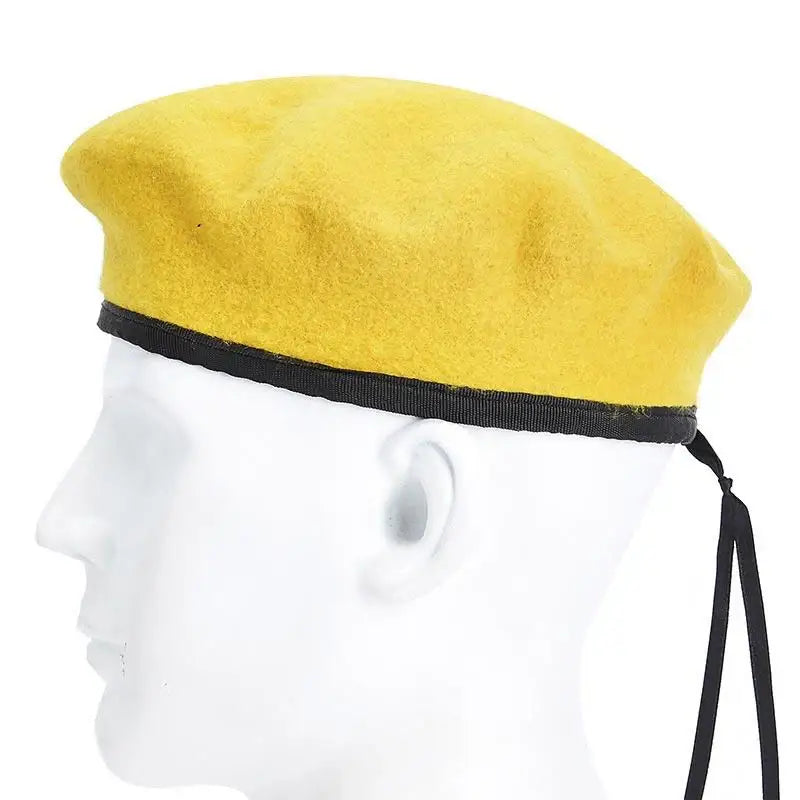 Béret jaune armée