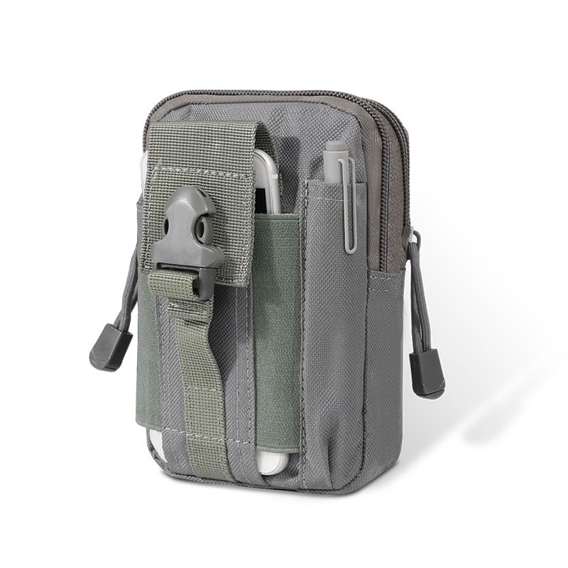Bolso sobre verde militar