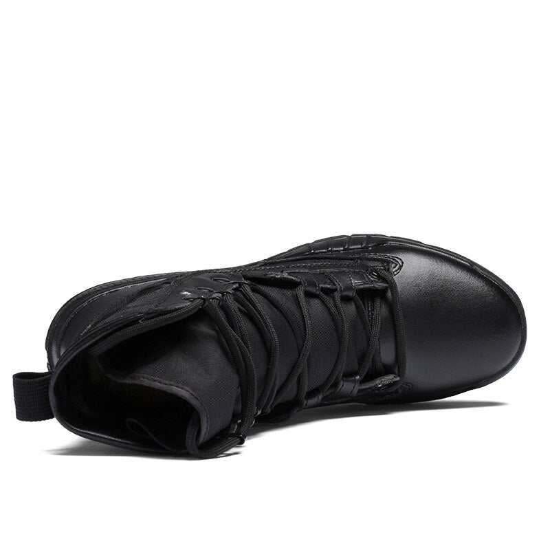 Bota negra militar hombre