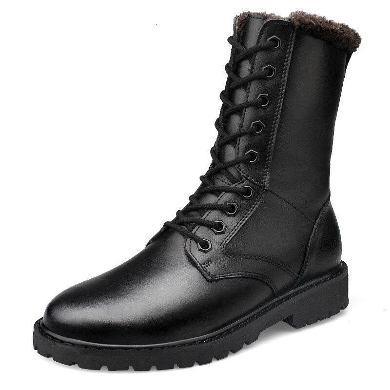 Botas negras mujer militar