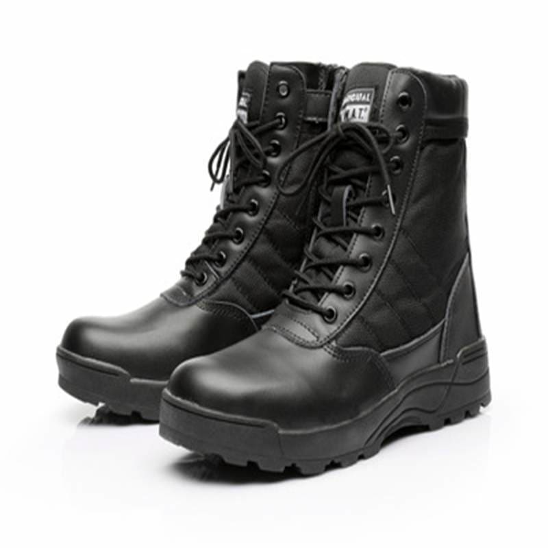 Botas negras mujer militar