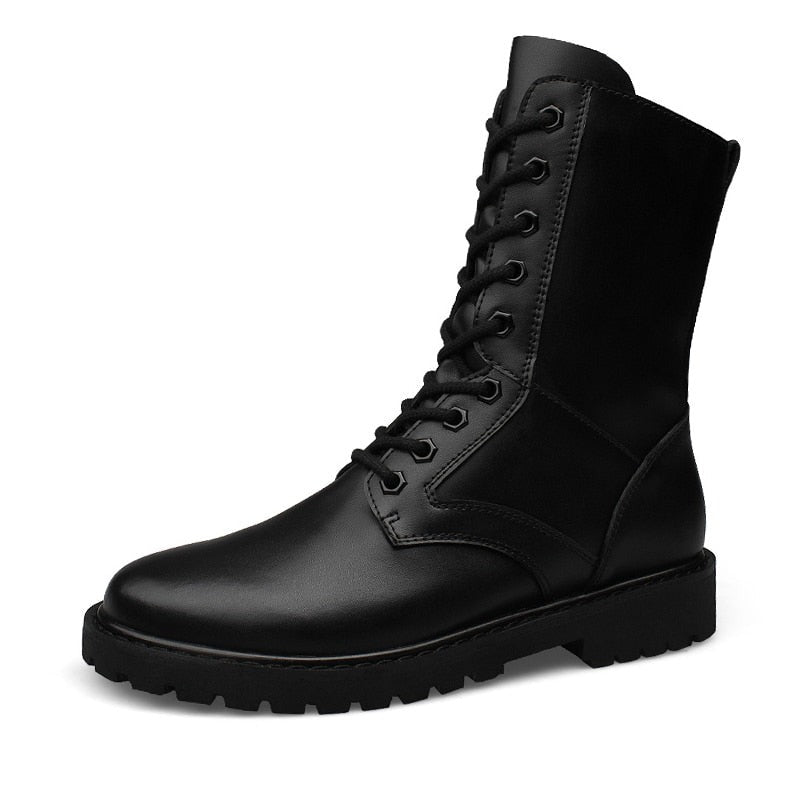 Botas negras mujer militar