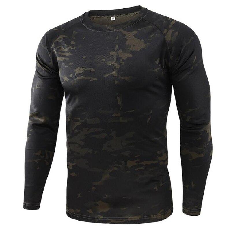 Camisetas negras militares