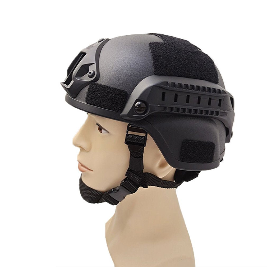 Casco de plastica militar