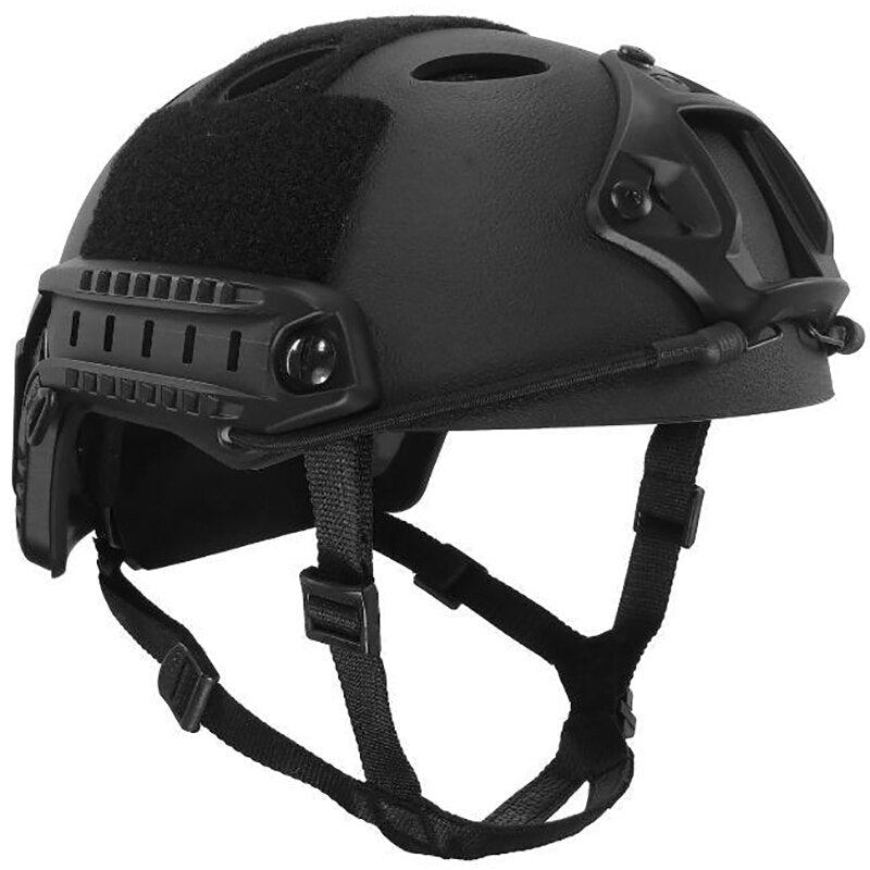Casco militar con agujero
