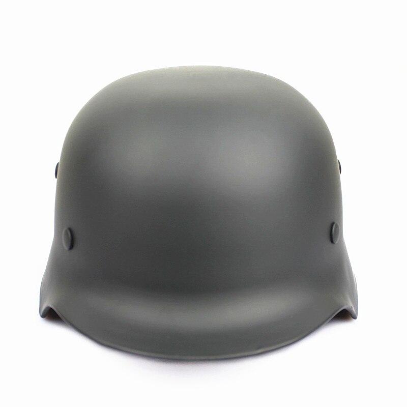 Casco militar real