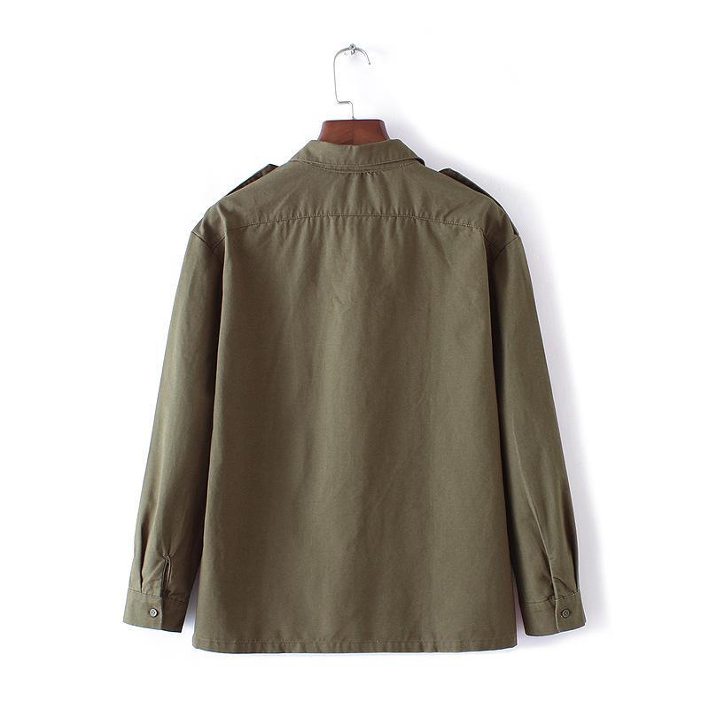 Chaqueta de mujer estilo militar