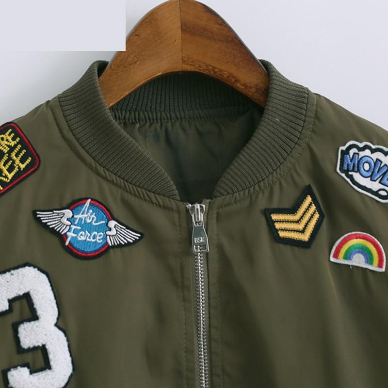 Chaqueta militar mujer con parches