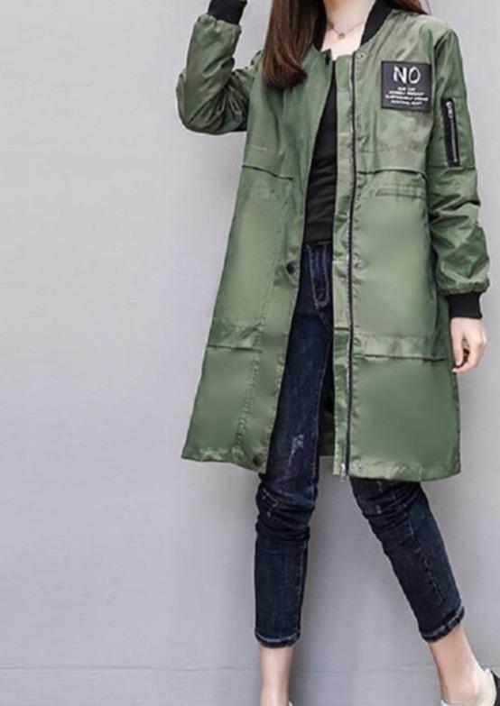 Chaqueta verde khaki estilo militar mujer