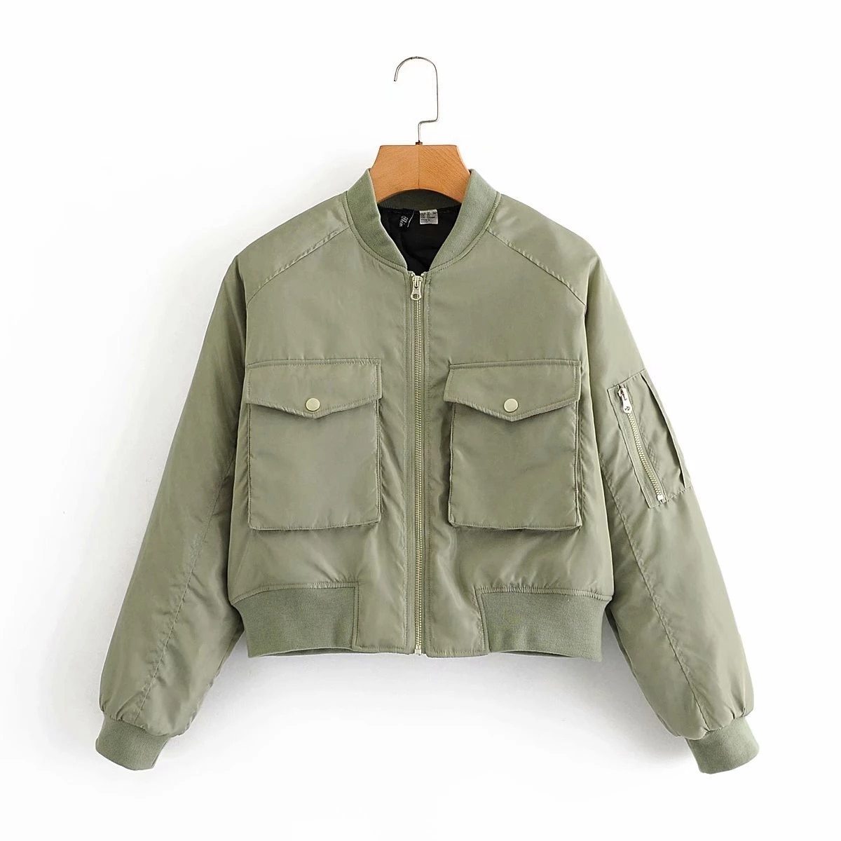 Chaqueta verde militar mujer outfit