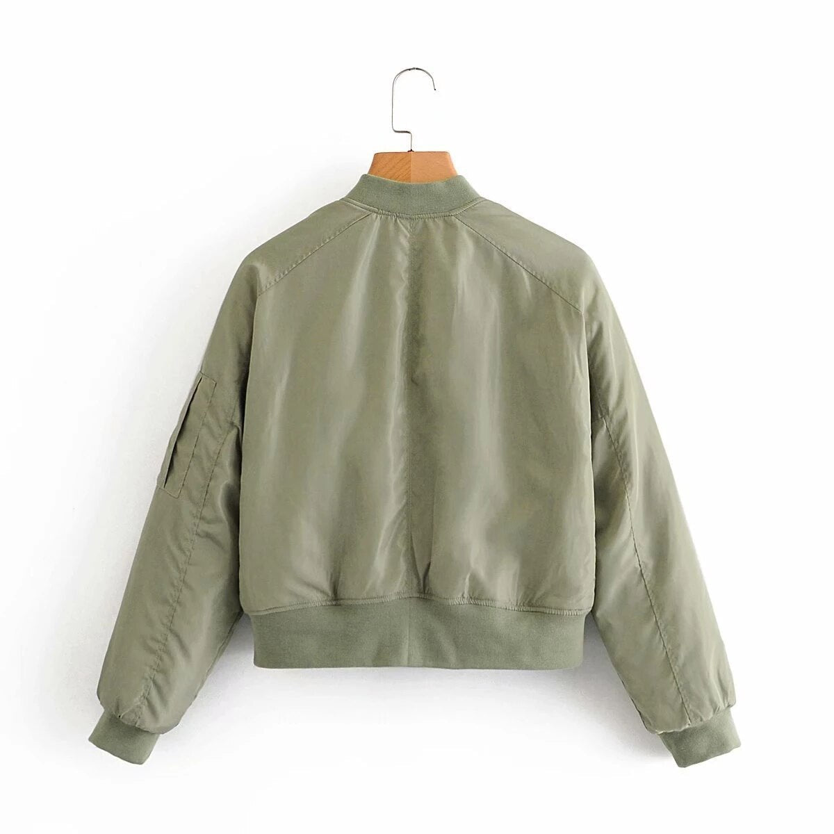 Chaqueta verde militar mujer outfit