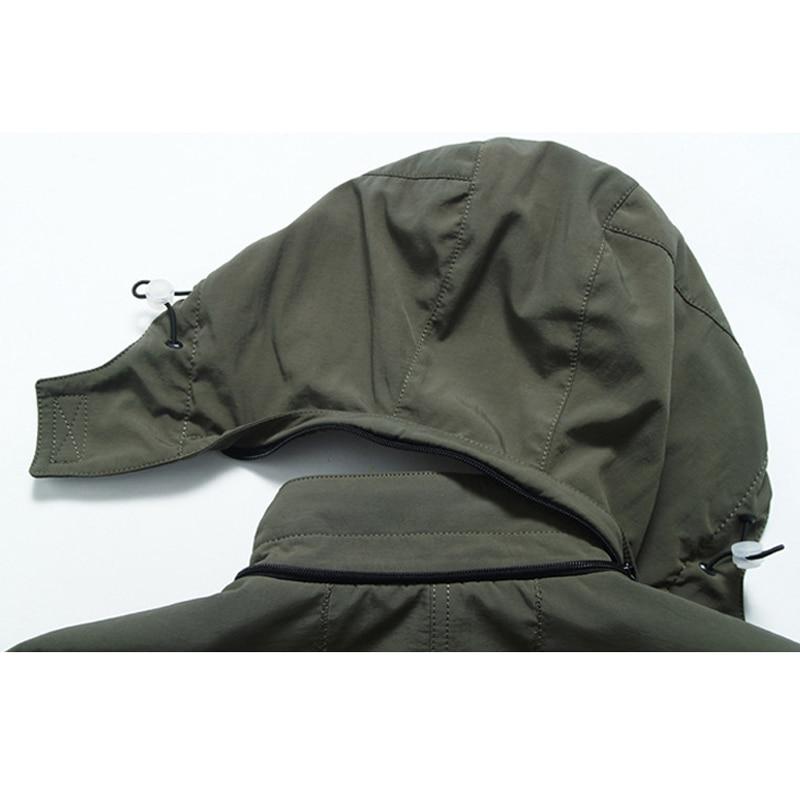Chaqueton militar con capucha antiguo