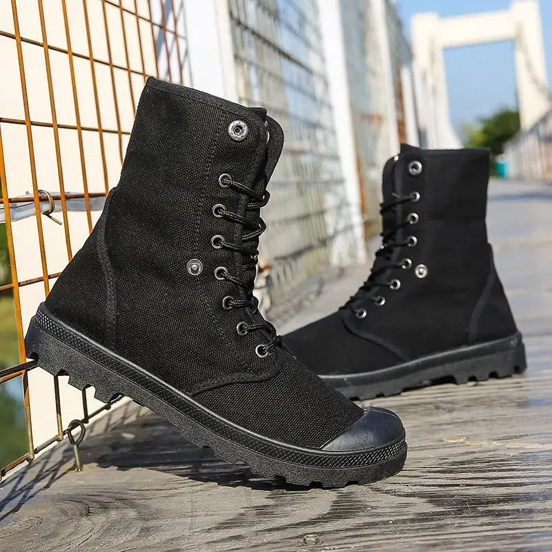 Chaussure militaire vintage