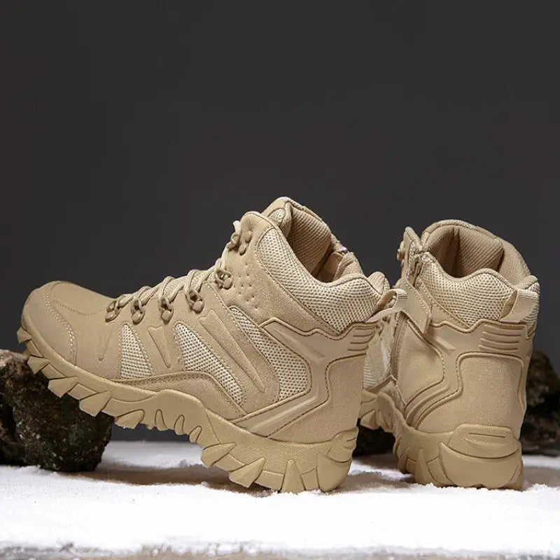 Chaussure de randonnée homme montante