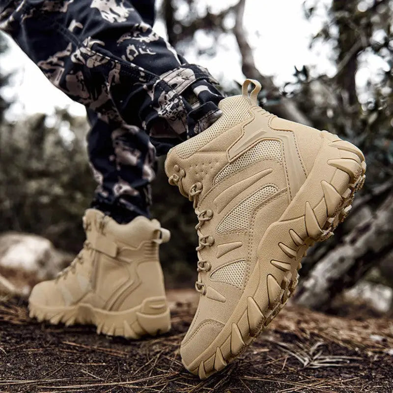 Chaussure de randonnée homme montante