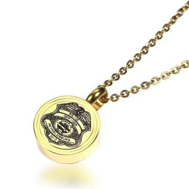 Collar con chapa militar