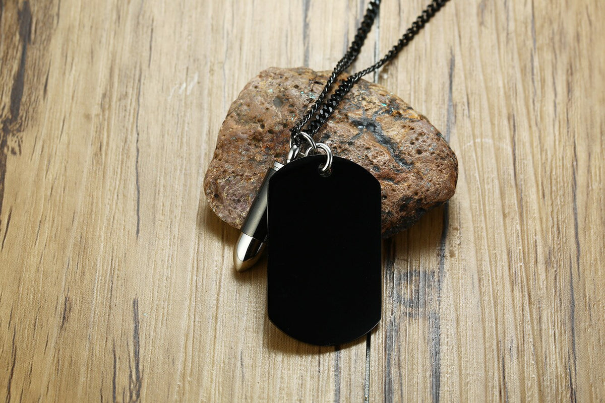 Collar militar de hombre