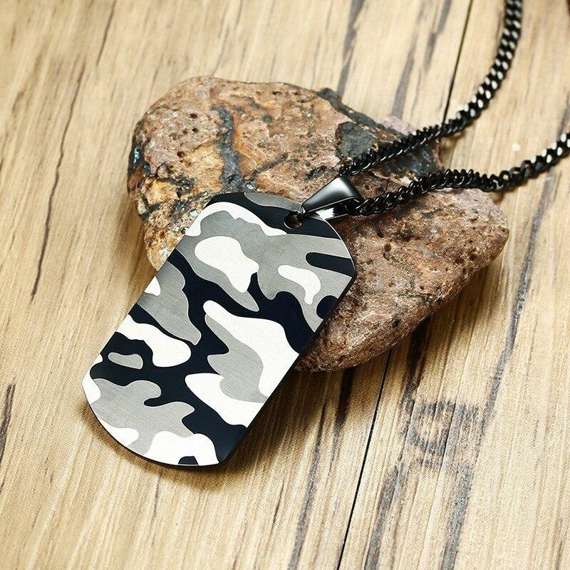 Collar tipo militar