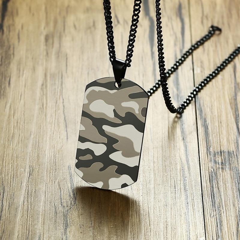 Collar tipo militar