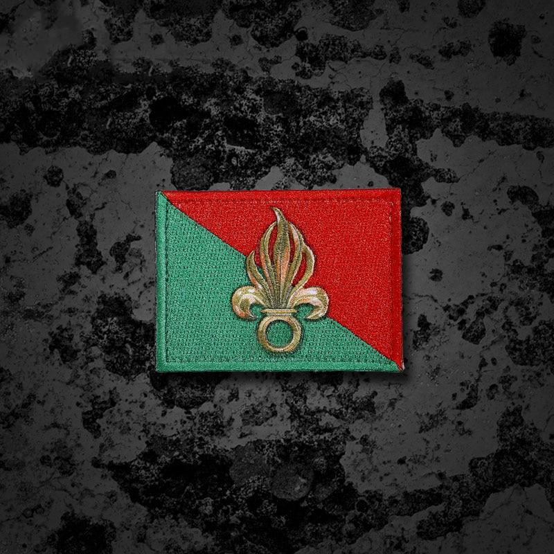 Insignias militares bordadas