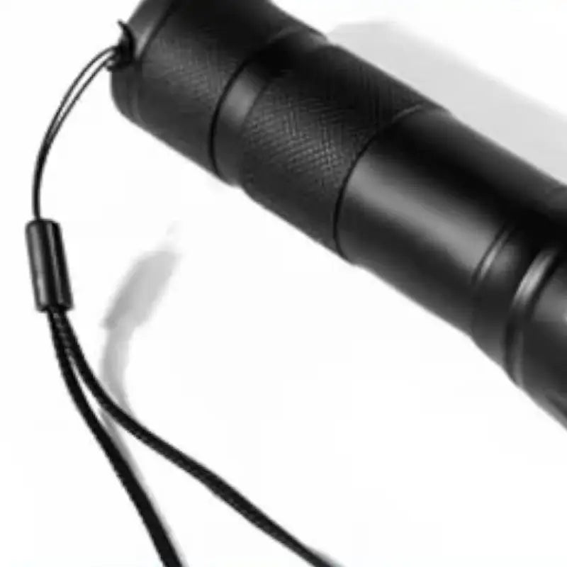 Lampe torche ultra puissante military flashlight