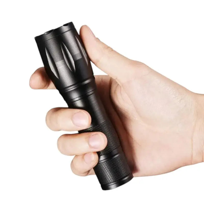 Lampe torche ultra puissante military flashlight