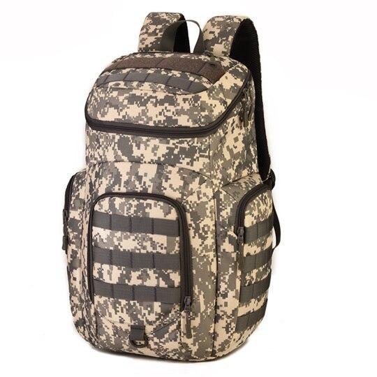 Mochilas verdes militares