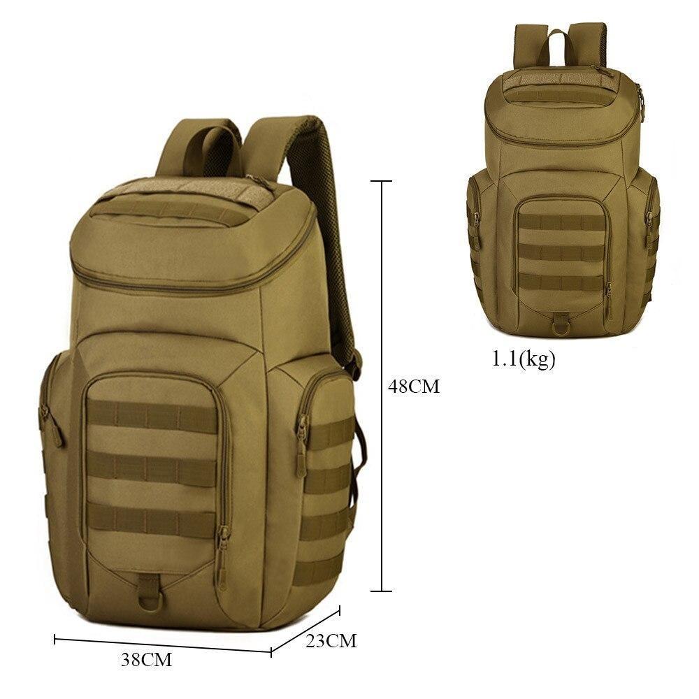 Mochilas verdes militares