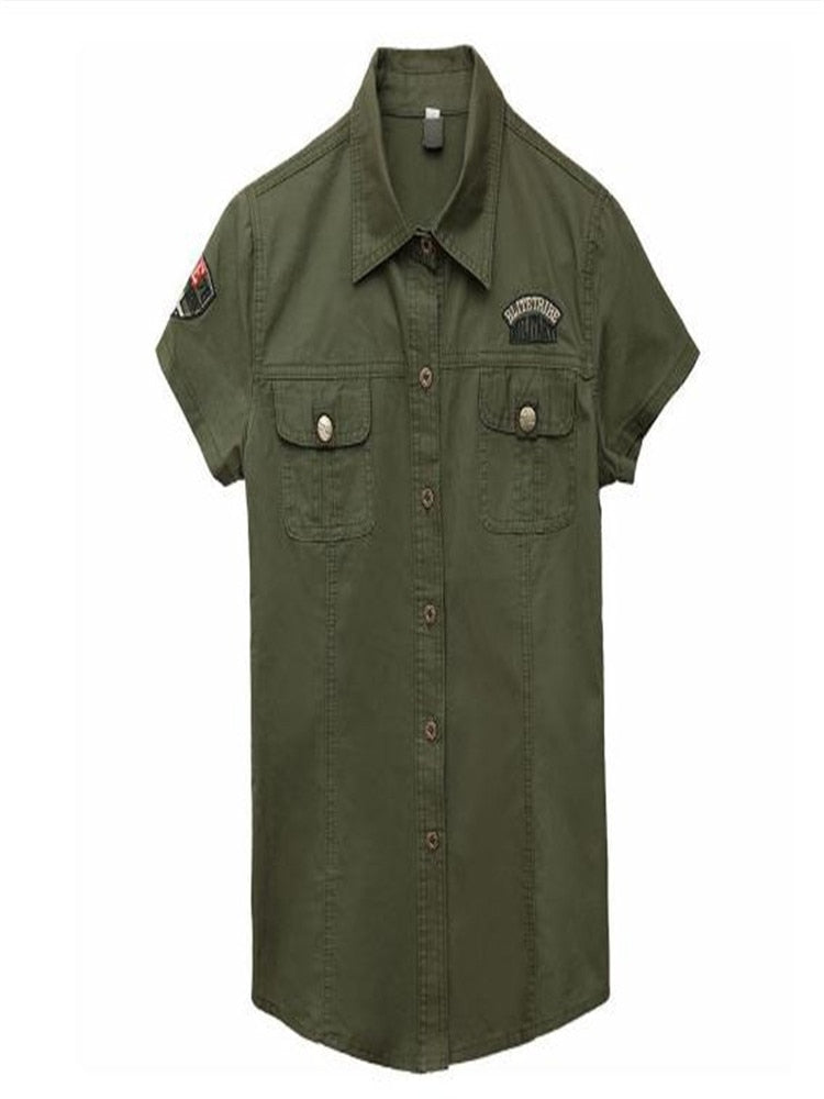 Mujer camisa verde militar