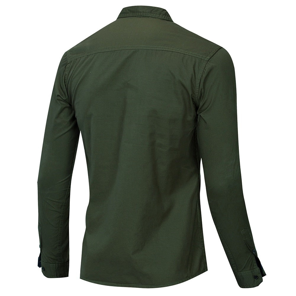 Outfit camisa verde militar hombre urbanstyle
