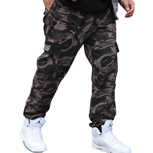 Pantalon camuflaje hombre outfit