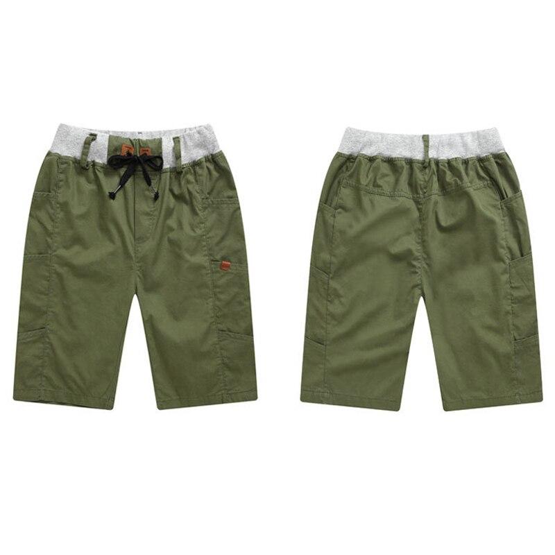 Pantalones cortos estilo militar hombre