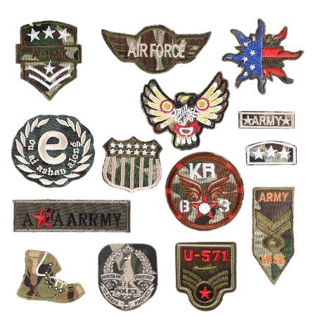 Parches militares bordaos