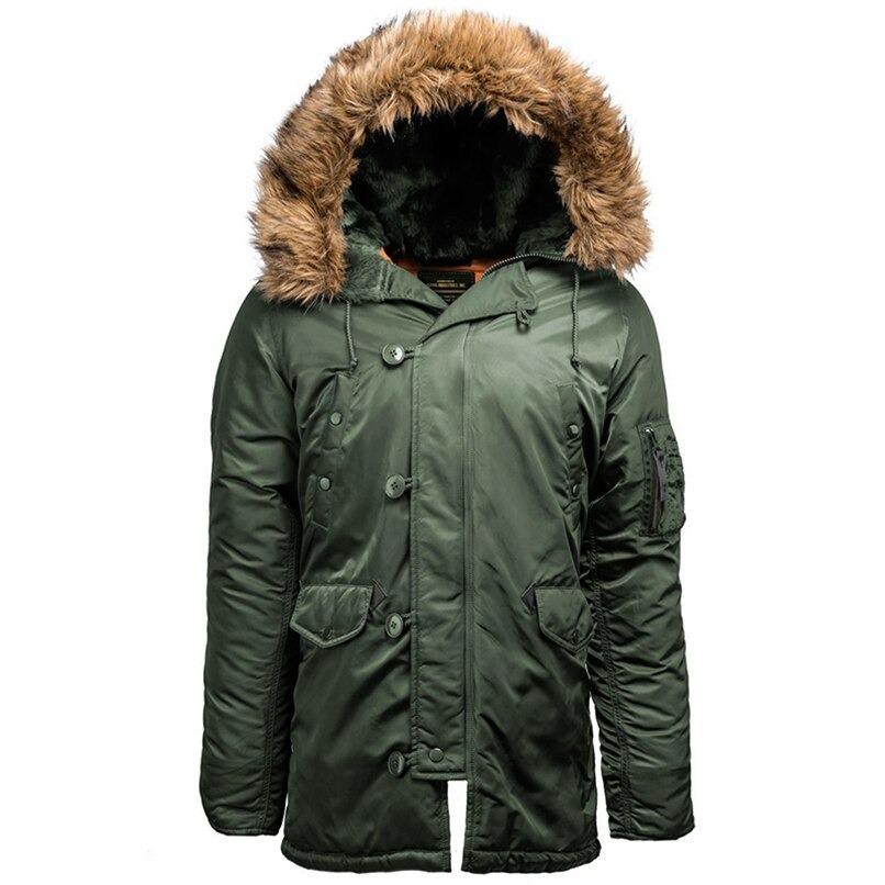 Parka de estilo militar