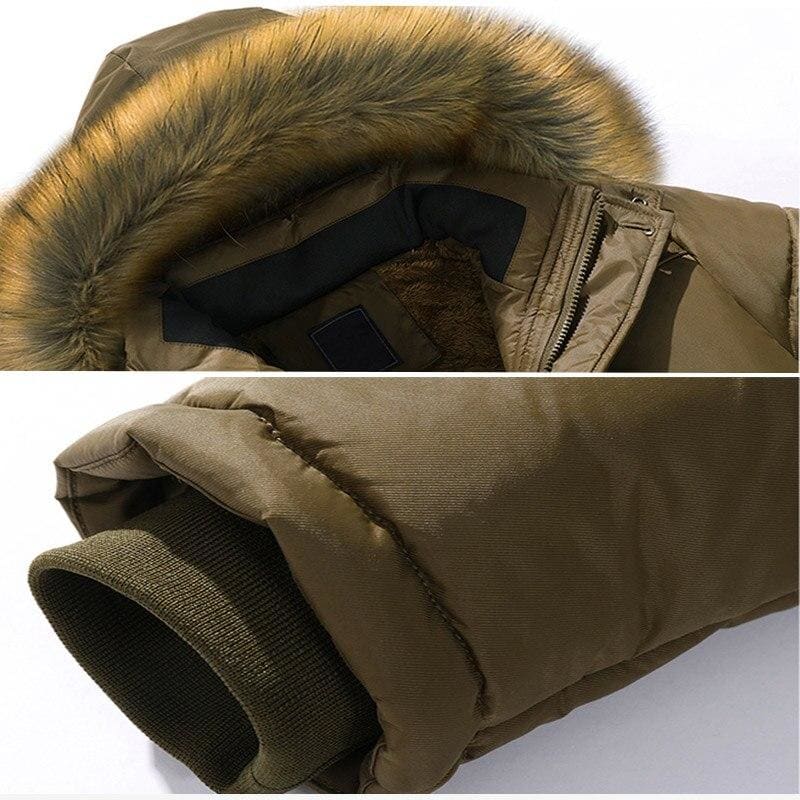 Parka estilo militar en verde hombre