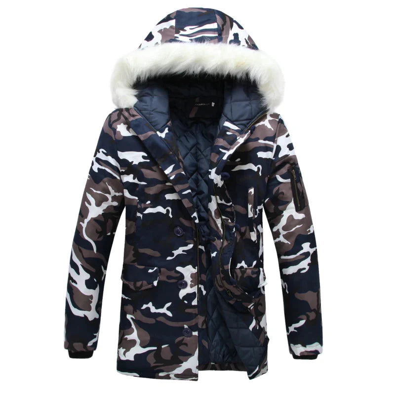 Parka verde militar forrada pelo