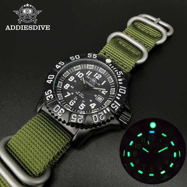 Reloj de pulsera tipo militar