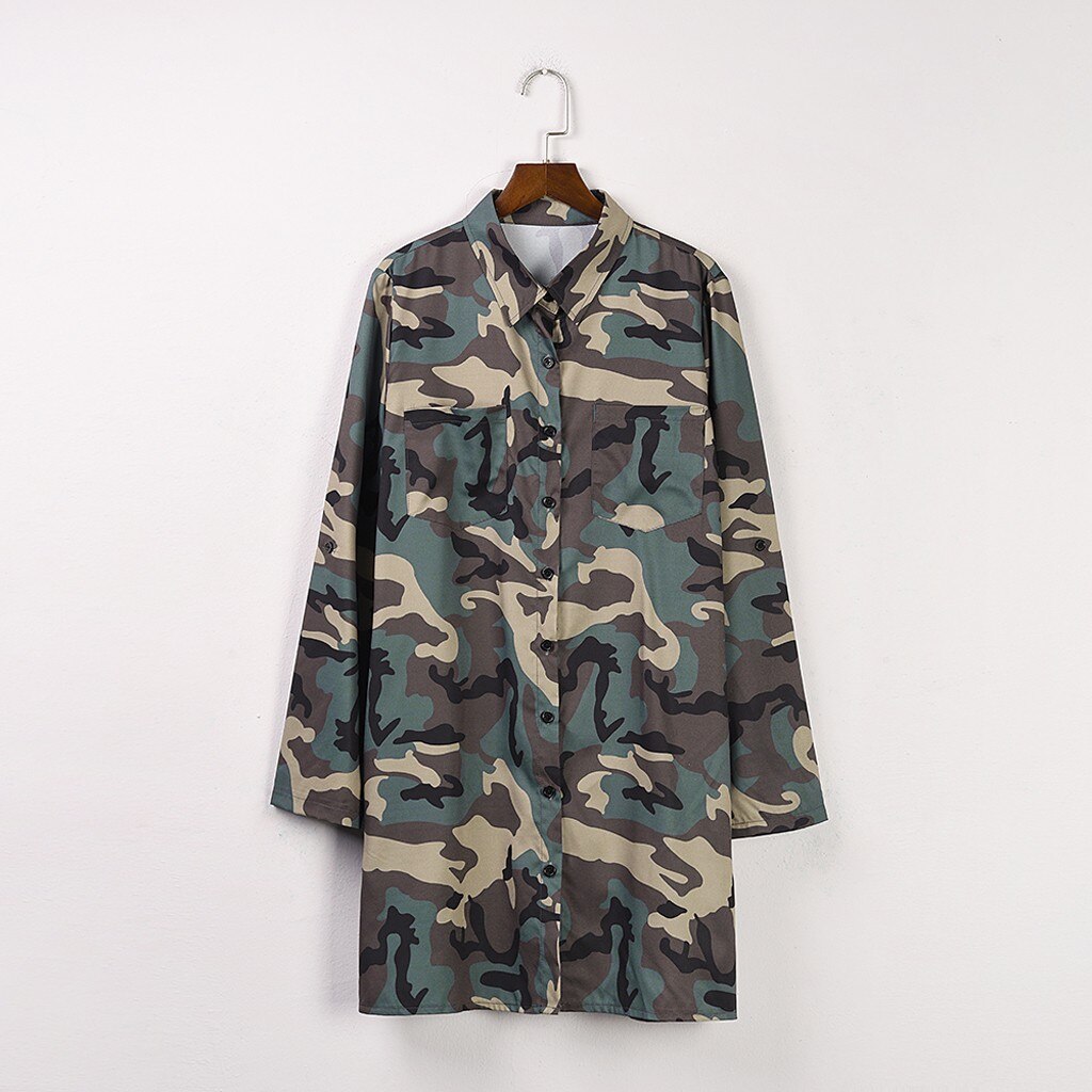 Uniforme de mujer militar