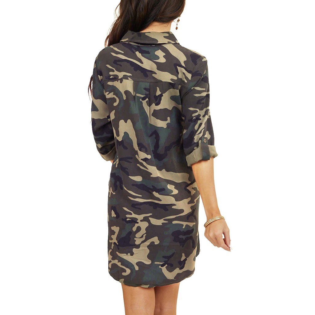 Uniforme de mujer militar