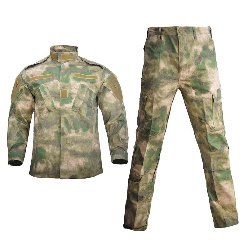 Uniforme negro militar